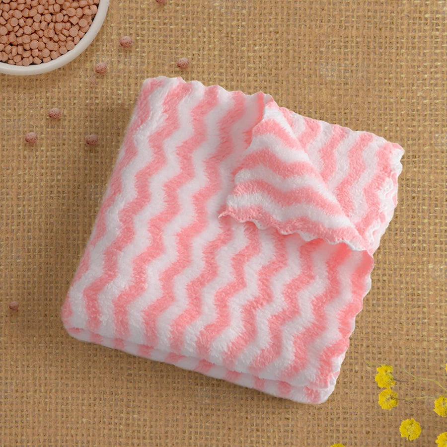 Pet Absorbent Bath Towel – Quick-Drying, Thick & Soft for Dogs and Cats