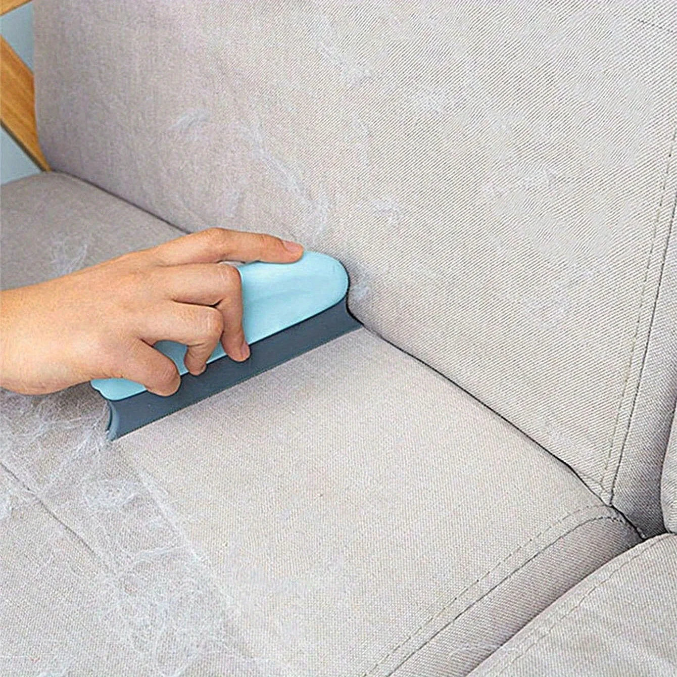 Effective Pet Hair Remover Brush for Cats & Dogs